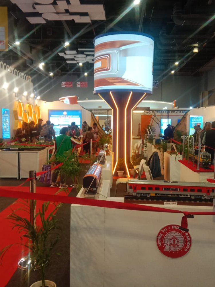 ‘एक भारत, श्रेष्ठ भारत’ थीम पर सजा रेलवे का पवेलियन, मॉडल्स और थ्री डी बना लोगों के आकर्षण का केंद्र