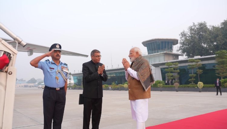 प्रधानमंत्री मोदी दक्षिण अफ्रीका रवाना, जी-20 शिखर सम्मेलन में शामिल होंगे, बोले- अफ्रीका में पहला आयोजन भारत के लिए गर्व की बात