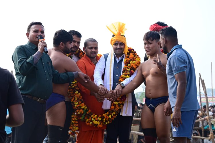 महादेवा महोत्सव : पंजाब के पहलवान नवाज ने 51 हजार की आखिरी कुश्ती जीती