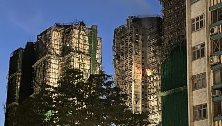 हांगकांग की आठ आवासीय इमारतों में लगी आग में अब तक 94 की मौत