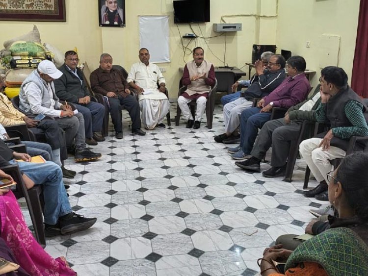 दुनिया में एक केवल धर्म हिन्दू, बाकी सब पंथ और उपासना : डॉ रविंद्र नाथ शुक्ल