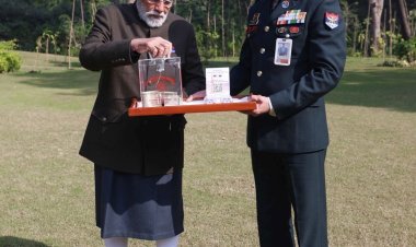 प्रधानमंत्री ने सशस्त्र बल झंडा दिवस पर सेना के जवानों को किया नमन