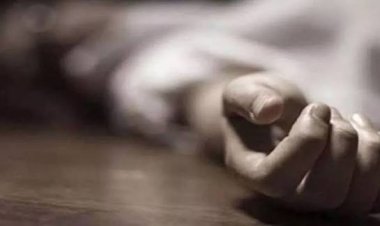 कोलकाता में बुजुर्ग का शव बरामद, मानसिक रूप से बीमार पत्नी-बेटी कई दिनों तक बंद कमरे में शव के साथ बैठी रहीं