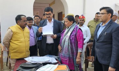 डीएम ने कमालगंज ब्लॉक संसाधन केंद्र का किया निरीक्षण