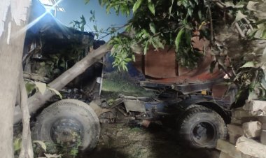 लखनऊ-वाराणसी हाइवे पर अनियंत्रित टैंकर ने आधा दर्जन वाहनो को रौदा, आठ घायल