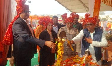 मुख्यमंत्री सामूहिक विवाह में एक दूसरे के हुए 469 जोड़े