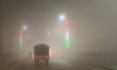 वाराणसी में कोहरे की चादर से लिपटी सुबह,तापमान में भी गिरावट,धूप के तेवर में कमी