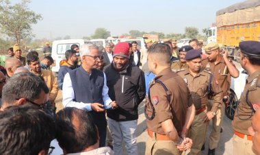 मथुरा में यमुना एक्सप्रेसवे हादसे में 13 जिंदा जले, 70 झुलसे