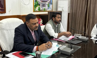 मीरजापुर में स्वारोजगार को रफ्तार, निवेश मित्र पर त्वरित निस्तारण के निर्देश