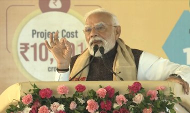 कांग्रेस ने बिगाड़े हालात, हमारी सरकार सुधार रही देश की उर्वरक व्यवस्था : प्रधानमंत्री मोदी