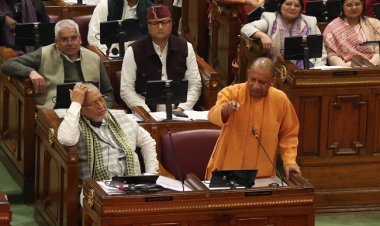 मुख्यमंत्री ने सदन में दिखाई अखिलेश के साथ कोडिन कफ सिरप से जुड़े आरोपित अमित यादव की फोटो