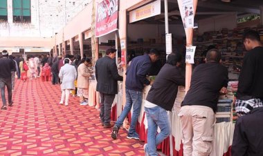 पुस्तक मेला : ‘मालगुड़ी’ और ‘रस्किन बॉन्ड’ की श्रृंखला पर पाठक फिदा, अन्य जिलों से भी उमड़े पुस्तक प्रेमी