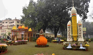 महामना जयंती: बीएचयू के पुष्प प्रदर्शनी में कश्मीर सरीखा नजारा, पुष्प से तैयार 'चन्द्रयान मिशन' रहा आकार्षण का केन्द्र