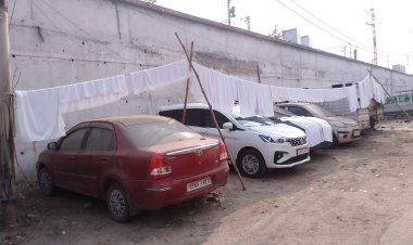 वाराणसी के धोबी समाज ने नगर निगम से मांगा कपड़ा सुखाने के लिए स्थान