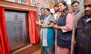 मुख्यमंत्री रेखा गुप्ता ने उत्तम नगर में अटल गार्डन विकास कार्यों की रखी नींव