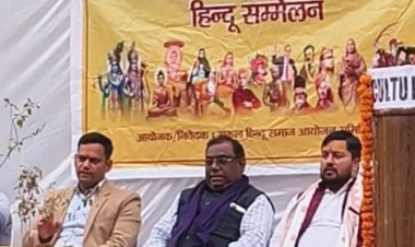 औरंगजेब के तोड़े गए मंदिर याद हमें, महामना के बनवाए संघ भवन भूल गए : सचिव
