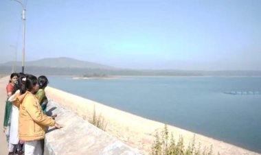 कोरबा : हड़ताल बनी हॉलिडे पैकेज, धरना छोड़ सैर-सपाटे पर निकले अधिकारी-कर्मचारी