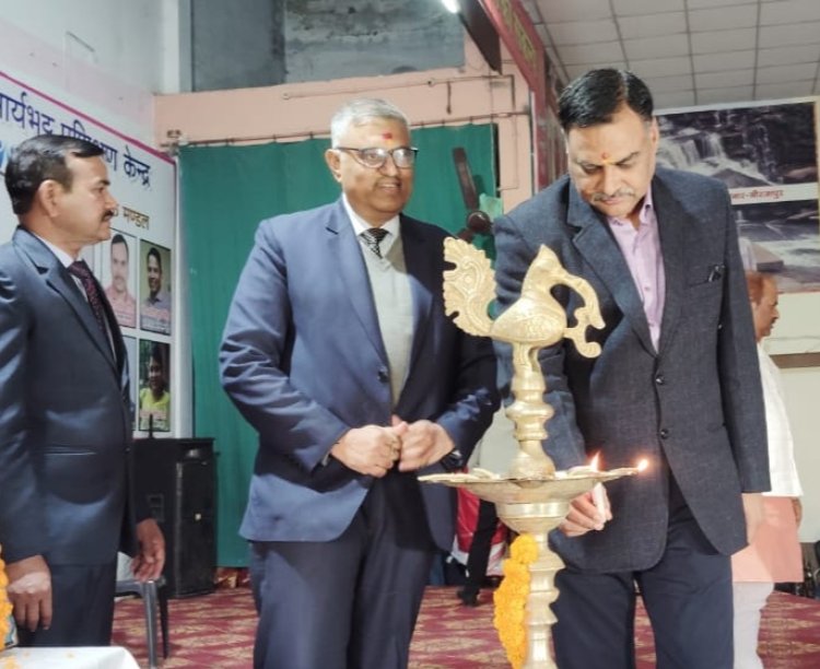 मीरजापुर बुजुर्गों के हक की लड़ाई को संस्थागत ताकत देने वाला देश का पहला जनपद बनने की ओर