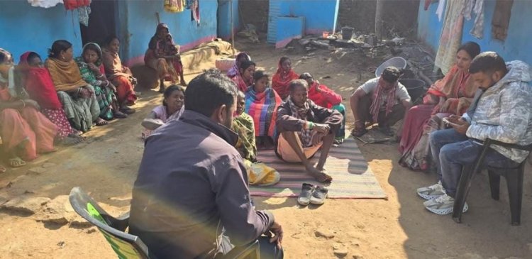 गोवा नाइट क्लब अग्निकांड में मारे गए युवकों के परिजनों से मिले झामुमो नेता