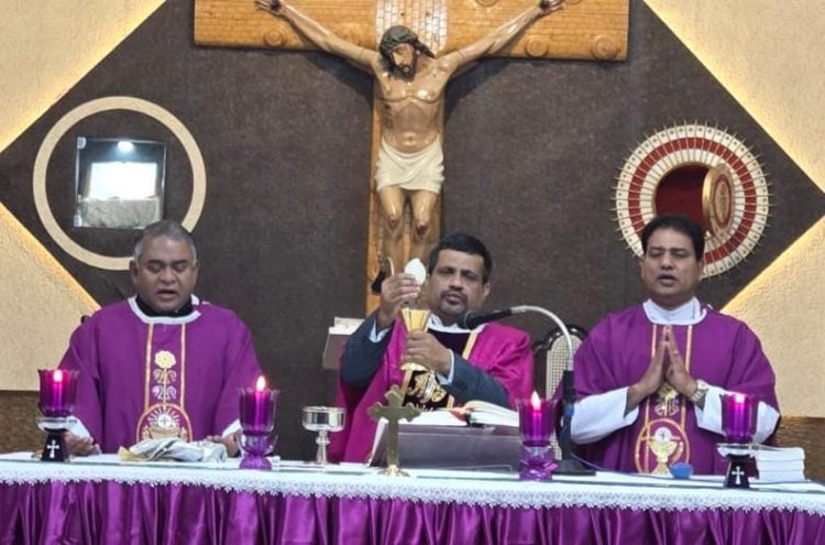 खुशियों के प्रतीक के रूप में मना तीसरा एडवेंट संडे