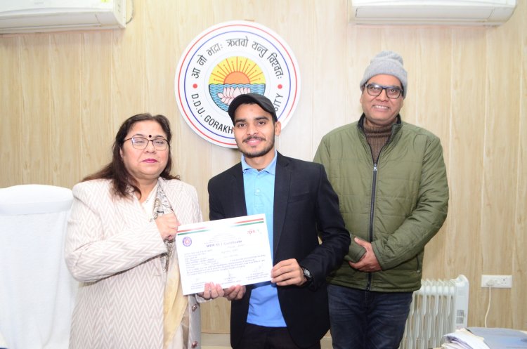 राष्ट्रीय सेवा योजना के स्वयंसेवक आनन्द यादव का गणतंत्र दिवस परेड के लिए चयन