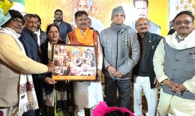 राम सेतु का निर्माण कर प्रयागराज की सांस्कृतिक विरासत को जोड़ेगा नगर निगम : गणेश केसरवानी