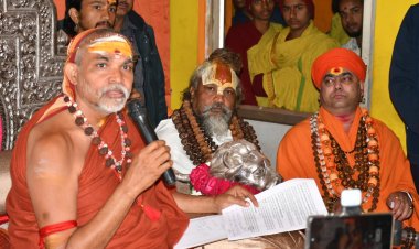 अविमुक्तेश्वरानंद ने गाय काे राज्यमाता का दर्जा देने और यूपी से गाेमांस निर्यात पर प्रतिबंध लगाने के लिए याेगी सरकार काे दिया 40 दिन का अल्टीमेटम