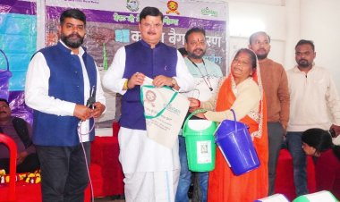 कपड़े के झोले के प्रयोग से कम होगा प्लास्टिक कचरा : महापौर