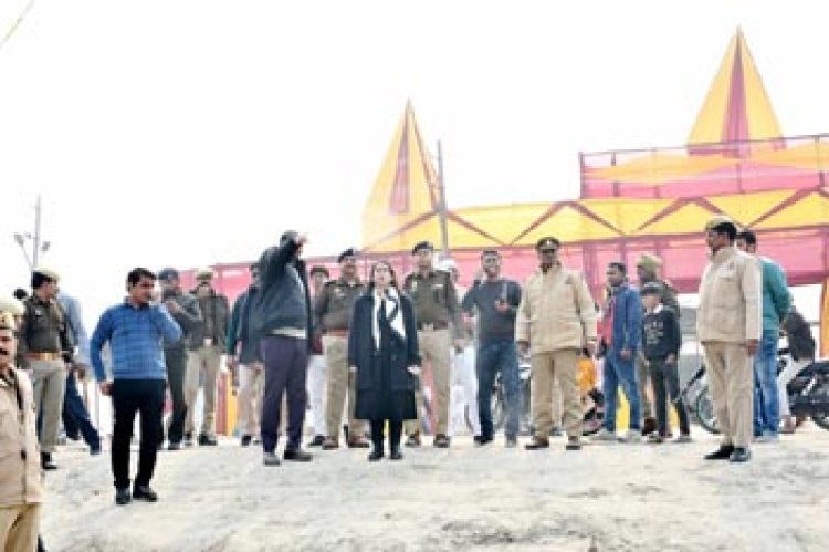 मण्डलायुक्त ने माघ मेला के दृष्टिगत तैयारियों का लिया जायजा, दिए निर्देश