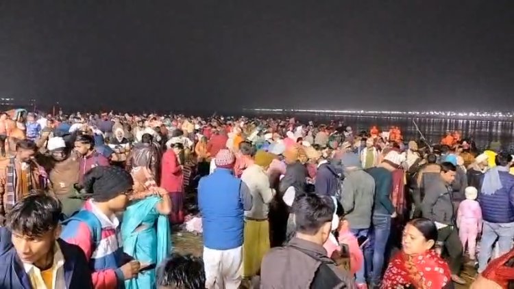 हर-हर गंगे के जयकारे के साथ संगम पर शुरू हुआ पौष पूर्णिमा का स्नान