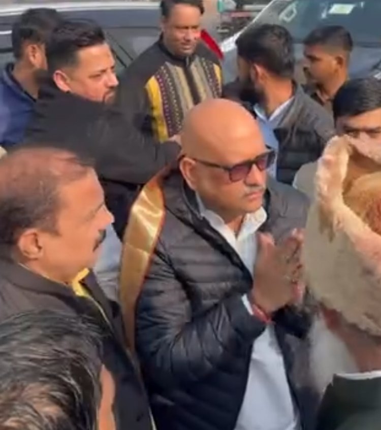 कानपुर में दुष्कर्म आरोपित दरोगा फरार, कानून व्यवस्था पर सवाल : अजय राय