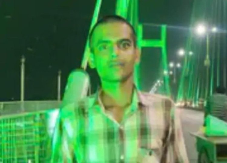 प्रयागराज : माघ मेला क्षेत्र में लगी आग, मुजफ्फरनगर डीएम के रिश्तेदार की झुलसकर मौत