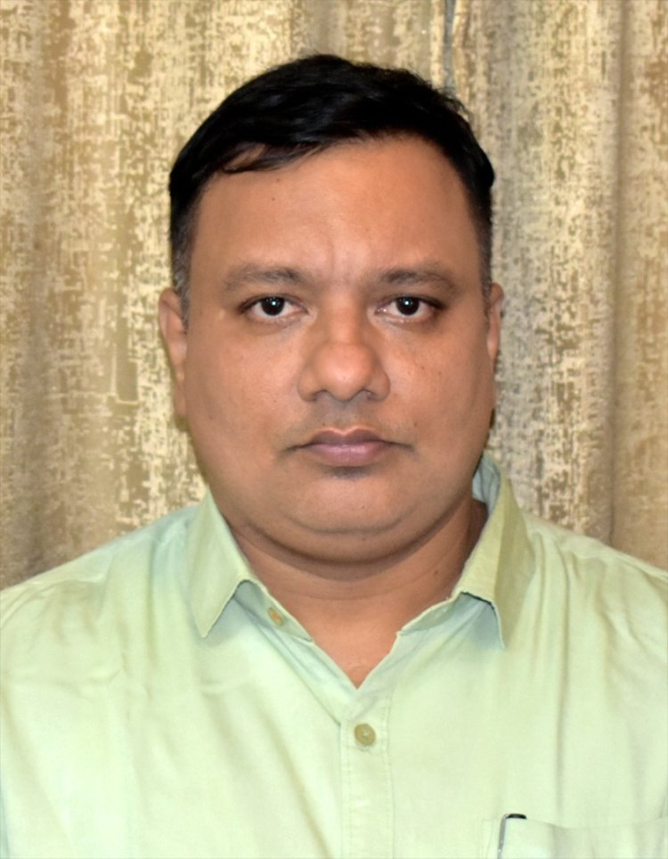 'ऑपरेशन सिंदूर' में कुशल नागरिक-सैन्य समन्वय के लिए आईआरटीएस अधिकारी अखिल शुक्ला काे थल सेना प्रमुख ने किया सम्मानित