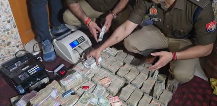 हवाला गैंग खुलासा, 2 करोड़ नकद और 61 किलो चांदी बरामद