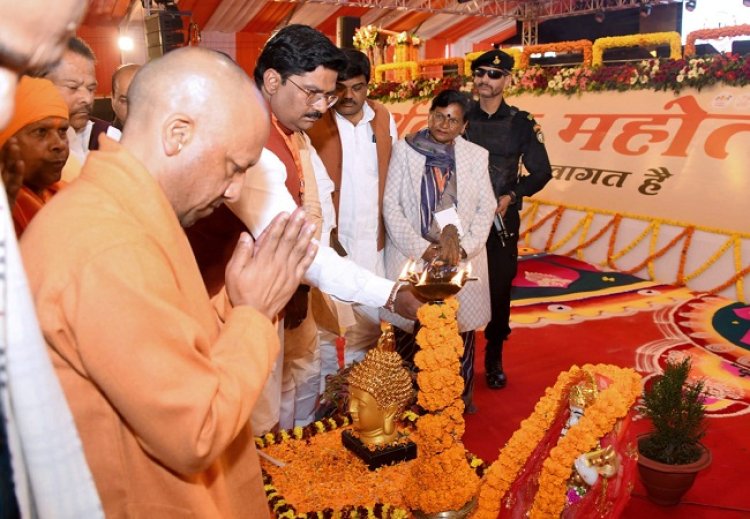 25 करोड़ की आबादी को परिवार मानकर बढ़ाया विकास अभियान : मुख्यमंत्री याेगी