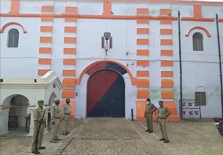 अयोध्या जिला जेल से बाउंड्री वॉल कूद कर भागे दो कैदी