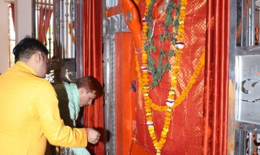 सीएसजेएमयू के 61वें स्थापना दिवस पर विश्वेश्वर महादेव मंदिर में हुआ सुंदर कांड