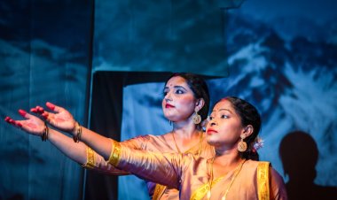 भारत रंग महोत्सव में मंडी चैप्टर: प्राचीन व आधुनिक स्त्री के सवालों को उठाता नाटक पांचाली का मंचन