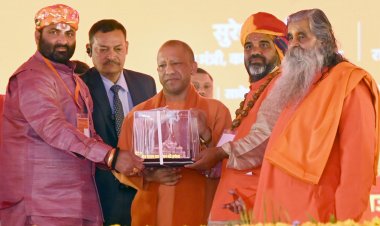 बाबरी ढांचे का सपना देखने वालाें काे बता देना चाहता हूं कि वो कयामत का दिन कभी नहीं आएगा : योगी