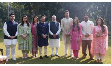 प्रधानमंत्री मोदी और सोनिया से मिले तेंदुलकर, बेटे की शादी का दिया निमंत्रण