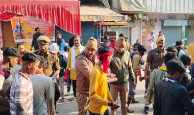 महाशिवरात्रि : पंचक्रोशी परिक्रमा पथ पर निकले शिवभक्तों की सेवा में जुटे सामाजिक संगठन