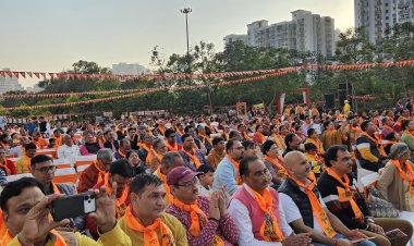 नाेएडा में 14 स्थानों पर आयोजित हुआ हिंदू सम्मेलन, जात पात छाेड़ हिंदू एक हाेने का संदेश