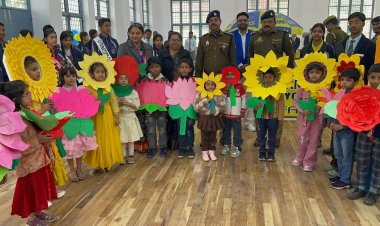 सोशल मीडिया के दौर में पुस्तकों से जुड़ाव और भी अधिक आवश्यक : रमेश प्रसाद गुप्ता