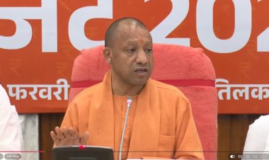 मुख्यमंत्री योगी की बड़ी घोषणा : शिक्षामित्रों को 18 हजार तो अनुदेशकों को मिलेगा 17 हजार रुपये मानदेय