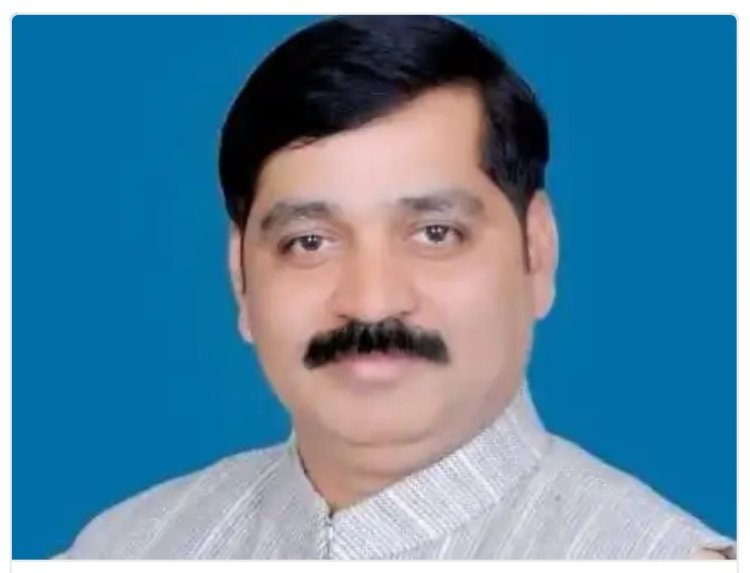 बाराबंकी पुलिस ने सपा प्रवक्ता मनोज यादव को गिरफ्तार किया