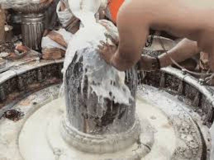 महाकालेश्वर मंदिर में साल में एक बार दोपहर में हाेने वाली भस्म आरती आज, चार प्रहर पूजन के बाद आज विशेष दर्शन