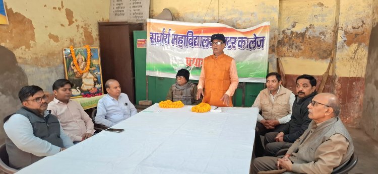 हिन्दी को रोमन में लिखना संविधान का अपमान : डॉ मुरार जी त्रिपाठी