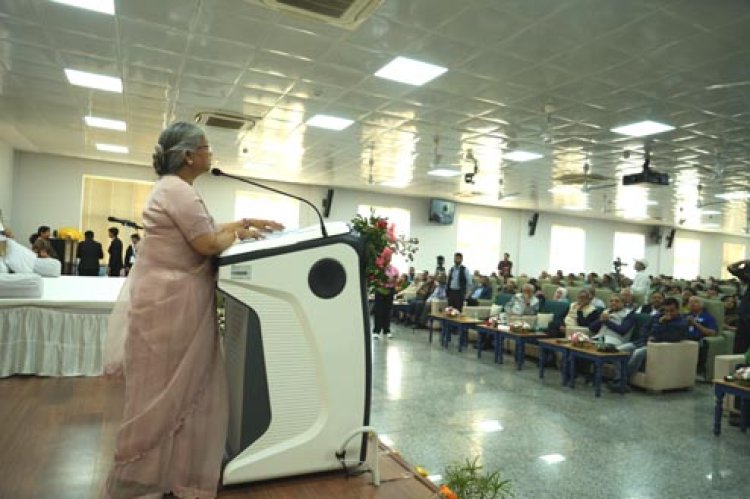 संपूर्ण विश्व में फैला है इलाहाबाद विश्वविद्यालय का परिवार : प्रो0 संगीता श्रीवास्तव