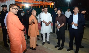 वाराणसी में मुख्यमंत्री ने सीएम ग्रिड्स योजना में सिगरा फल मंडी रोड के कायाकल्प को परखा