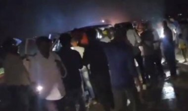 ट्रैक्टर-टवेरा की भीषण टक्कर, चार गंभीर घायल